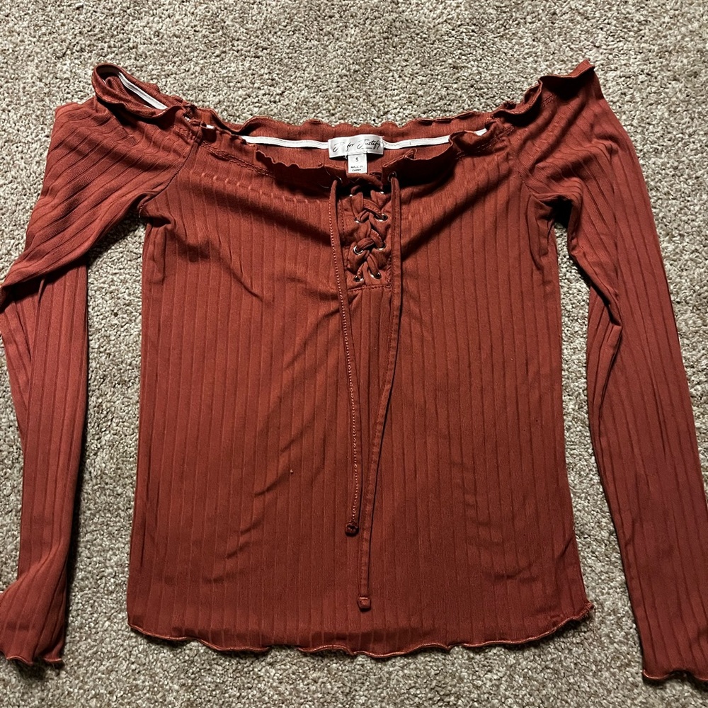 Shoulder Cropped Long sleeve